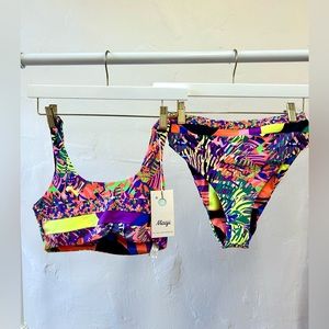 Medium Maaji reversible bikini top and bottom.